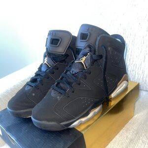 Black Jordan Retro 6s